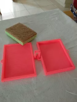 Lock your sponge