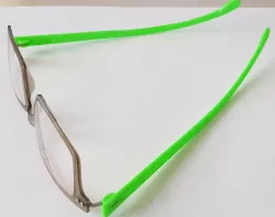 iGreen customized replacement temples