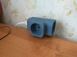 Тройник-розетка (Triple socket)