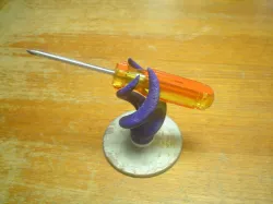 Flex tentacle tool holder