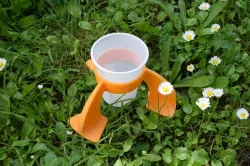 Picnic glass stabilizer