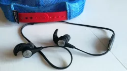 Snapback-headphones
