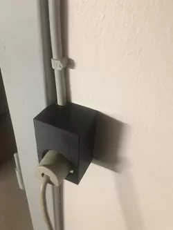 Socket protector