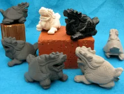  Dragon Turtle Ornament          