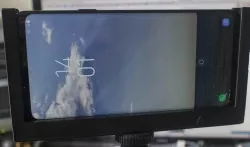 Galaxy S9+ photo tripod support