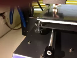 Knurled knob
