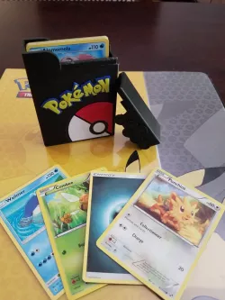 Pokemon deck box