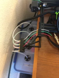 Filament dry box with guides