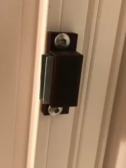 Magnetic Door/Cabinet Catch