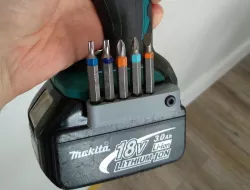 Makita magnetic bit holder