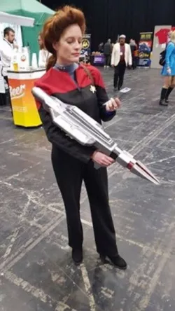 Star Trek Voyager Compression Rifle