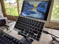 Stand Clip for GPD Pocket or Tablet
