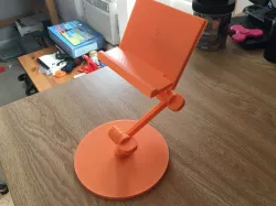Adjustable phone/tablet stand