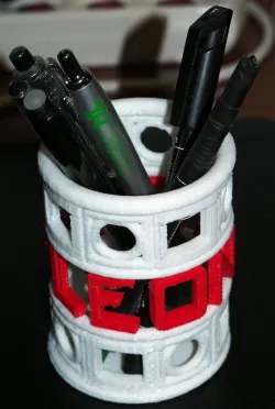 Customizable pen holder