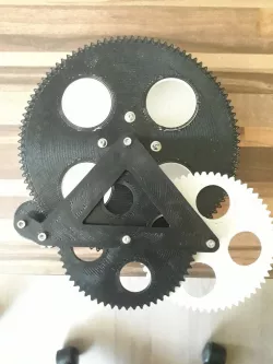 Gear driven object plate for 3D scanner 