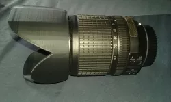 NIKON Nikkor AF-S 18-140mm lens hood