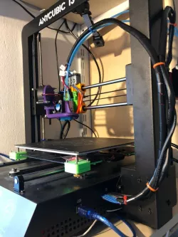 Underbed piezo holder for z-probe