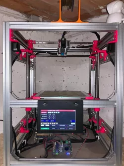 Hypercube with linear MGN12 rail