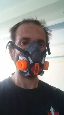 Respiratory facemask with inlet and outlet valves for physiology experiments