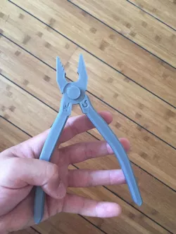 Simple Plier