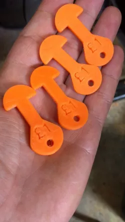 UK SHOPPING TROLLEY TOKEN (REMOVABLE)