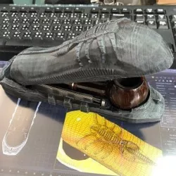 Alien pipe case and stand