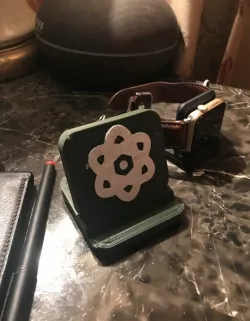 Atom Phone Stand/Mount