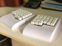 D27 - ergo split keyboard