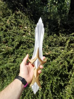 skyrim glass dagger , 3d printable version for cosplay and props
