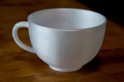 big round mug / tea cup