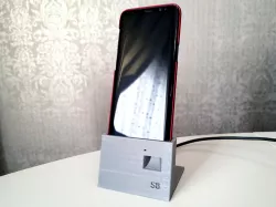Galaxy S8 stand & charger (fitted with slim case)