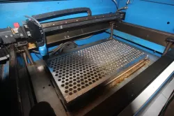 Leveling Honeycomb Table for Laser Cutter