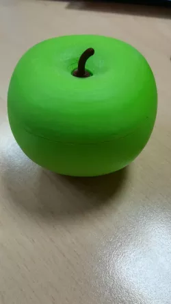 Lulu's Apple box