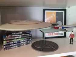 Model USS Enterprise Stand/Wall Decoration (NCC-1701-D)