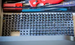 Modular screw bit organizer snap action blocks