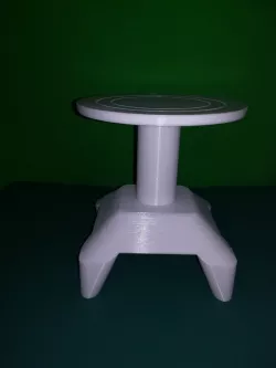  Rotating base to paint models