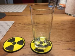 Stackable radiation coaster
