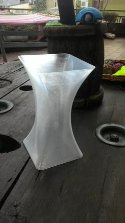 Vase v8