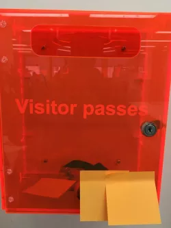 Acrylic box / mailbox
