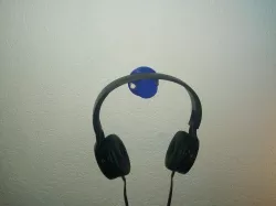 Simple headphones holder