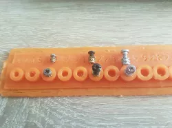 Threaded inserts test