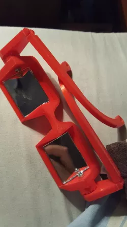 Belay glasses with hinge