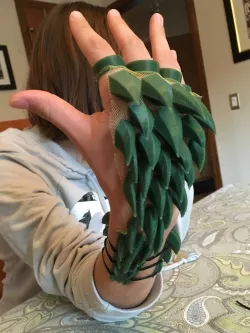 Dragon Hand