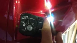 Honda PCX (2015) ignition switch light