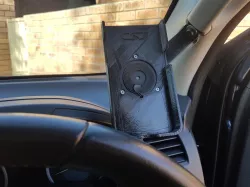 Isuzu D-max  phone mount