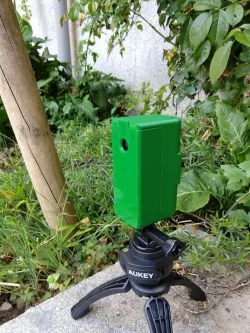 Li-Ion Battery-Powered PiZero Screwless Camera Housing 
