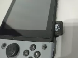 Micro SD card holder for nintendo switch