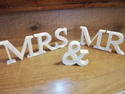 Mr & Mrs Wedding Letters Dekoration