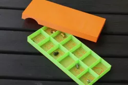 Nozzle container