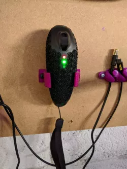 Slick Revolution - Remote Holder 